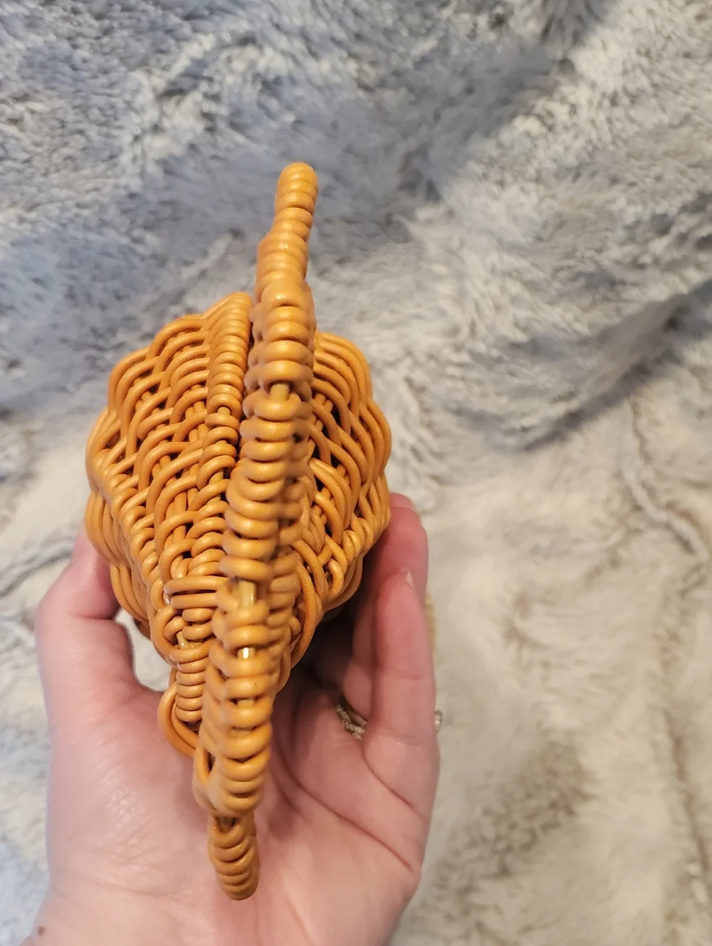 Tommy Bahama Tan Woven Seahorse Crossbody Bag - Picture 6 of 9